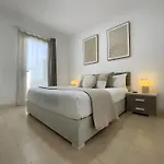 فيلة Lychee *